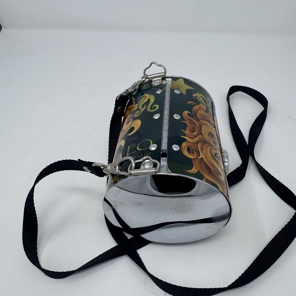 2008 Little Earth Littlearth Metal Zodiac Signs LEO Lion Purse Bag July August - Picture 9 of 10